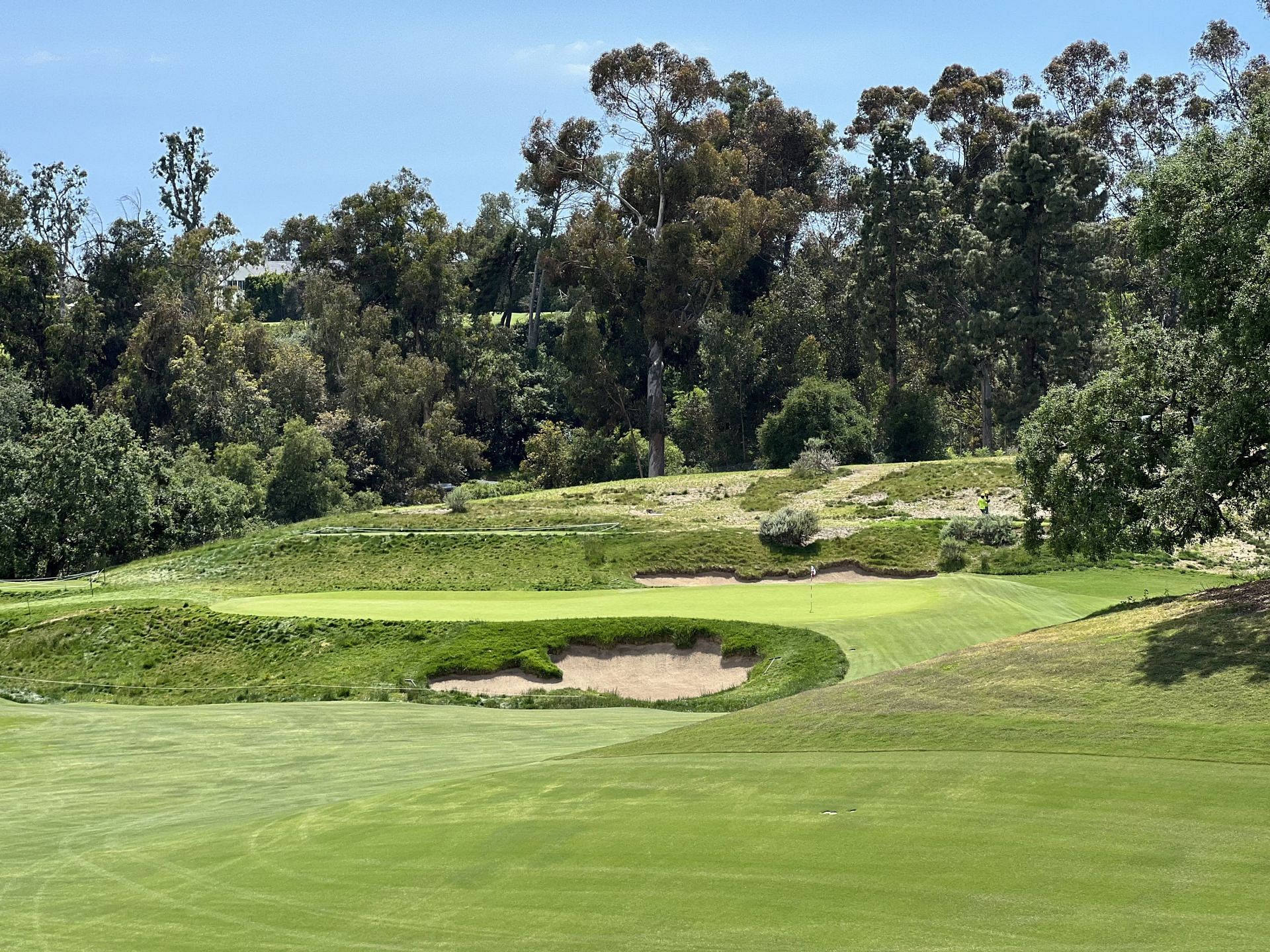 Discover the breathtaking beauty of barrancas at Los Angeles golf