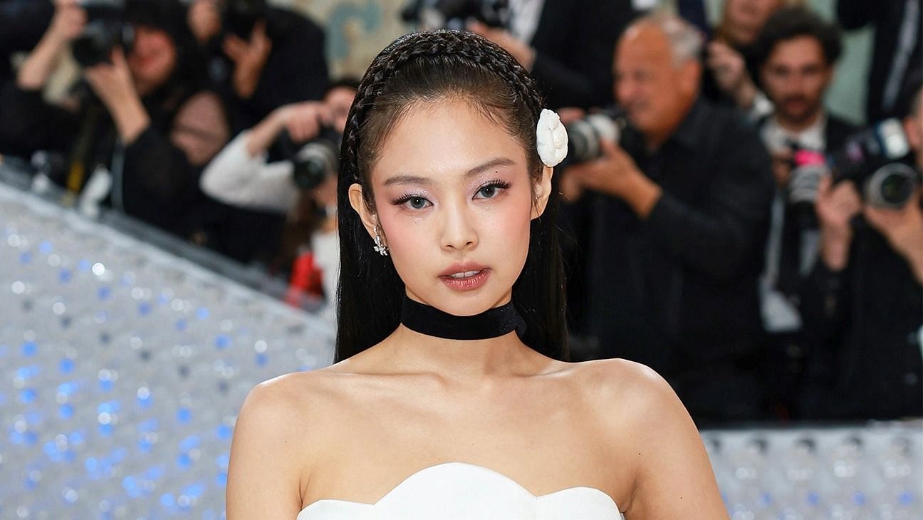 Jennie (Image via Getty Images)