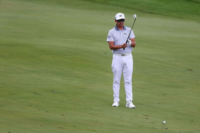 When will Rickie Fowler tee off at the Travelers Championship 2023? Golfer's final round tee times explored