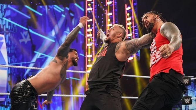 'क्या बकवास है' - WWE में सगे भाइयों के बीच चल रही लड़ाई को लेकर The Bloodline मेंबर का बड़ा बयान सामने आया