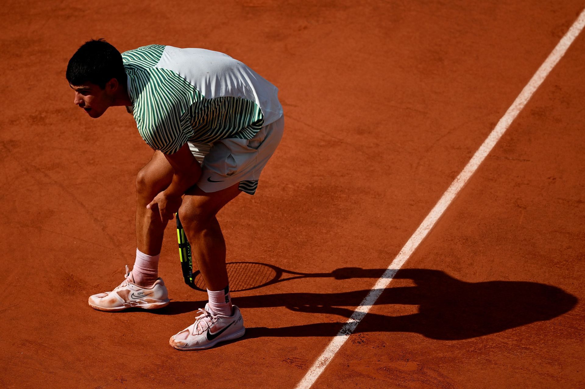 Carlos Alcaraz plagued with cramping issues during the 2023 French Open SF