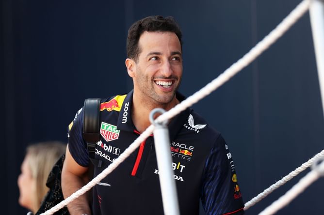 “He made F1 more exciting in 2014”: Fans get nostalgic over Daniel Ricciardo’s 1st race win