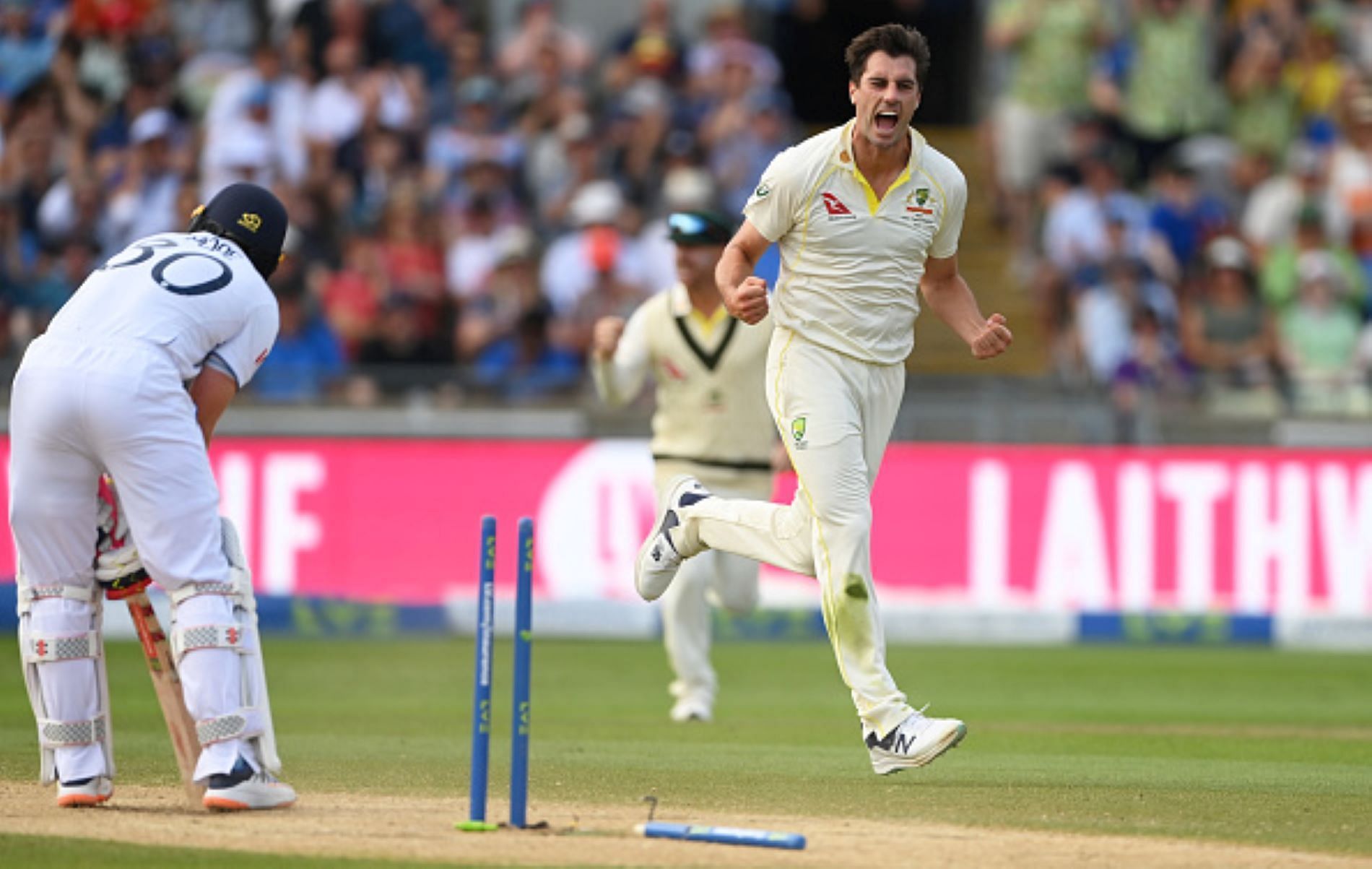 Pat Cummins picked up the first wicket of Day 4 for Australia