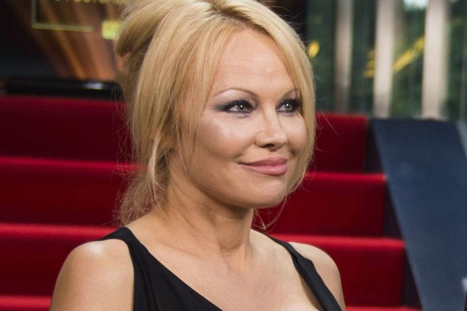Pamela Anderson (Image via Getty)