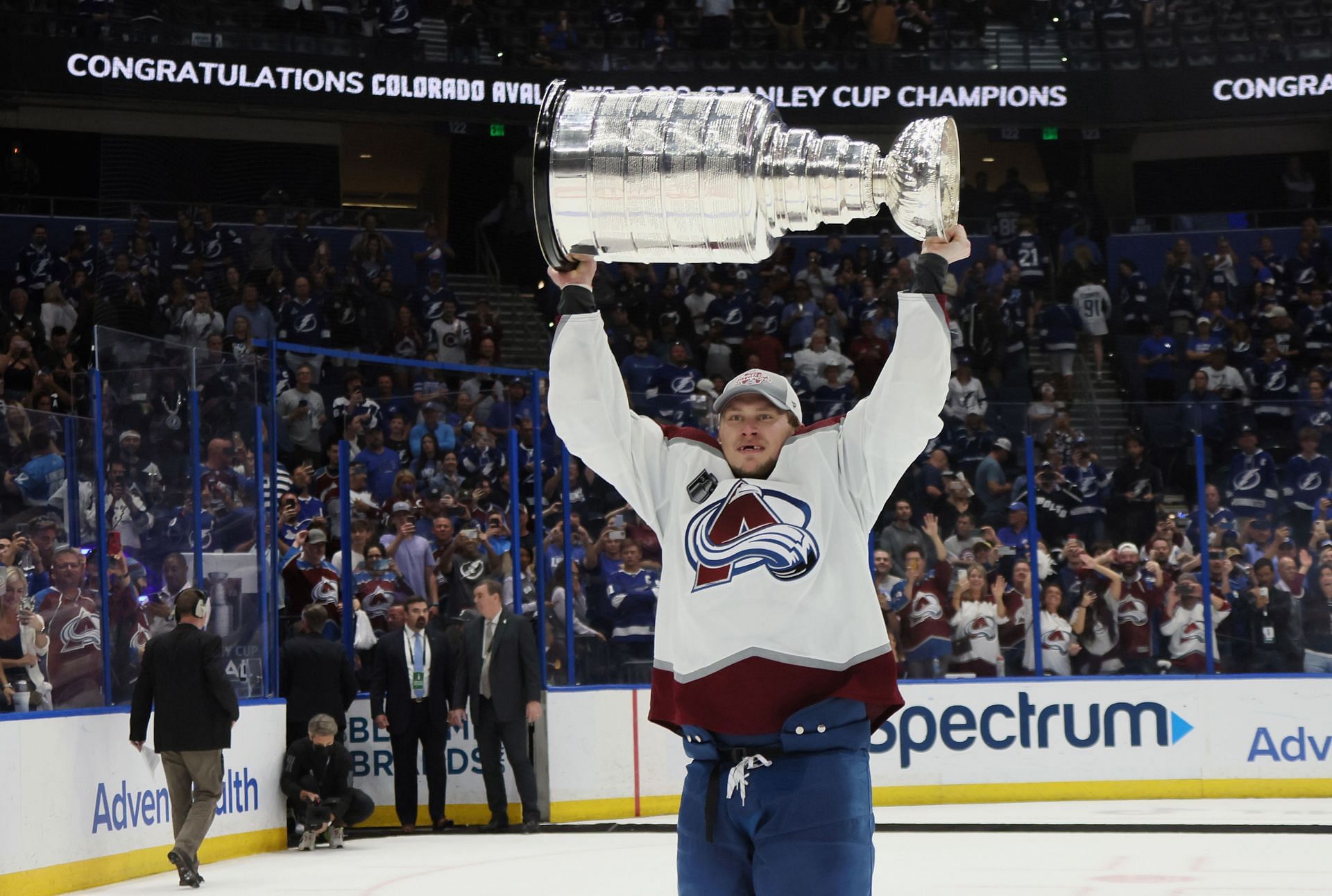 Colorado Avalanche Rumor: Stadium Series Jerseys Coming Soon