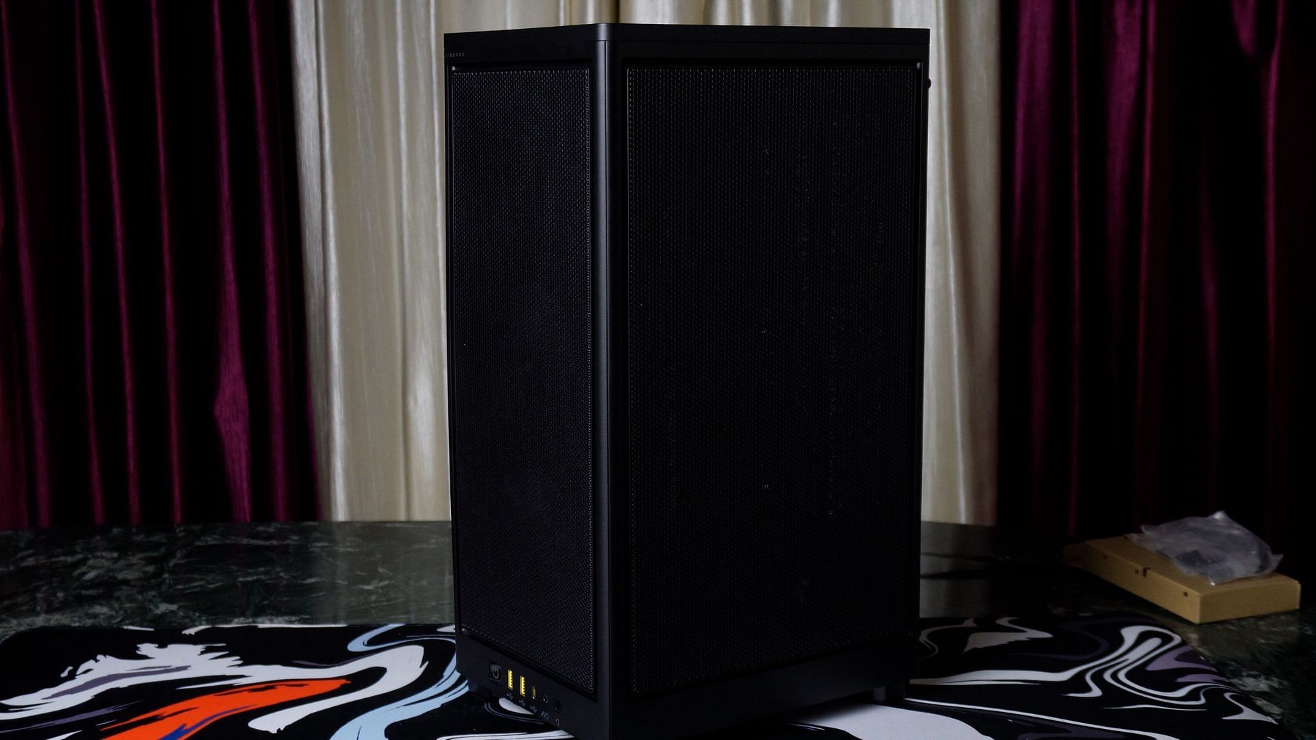 The appearance  from the side of the new Corsair ITX case (Image via Sportskeeda)