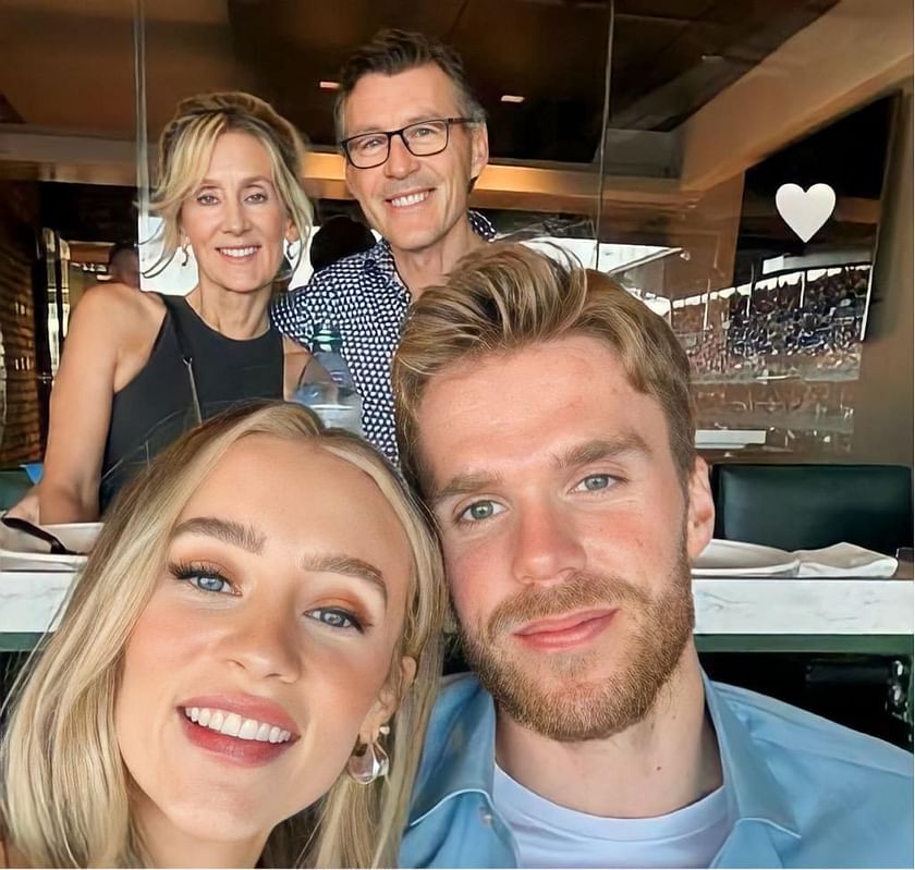 Connor McDavid and Lauren Kyle jet off to Chicago with family