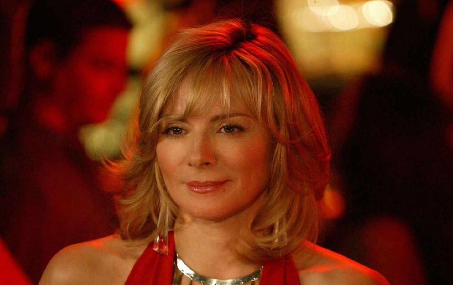 Kim Cattrall played Samantha Jones on Sex and the City (Image via. Twitter/@SomosLaTribuFM)