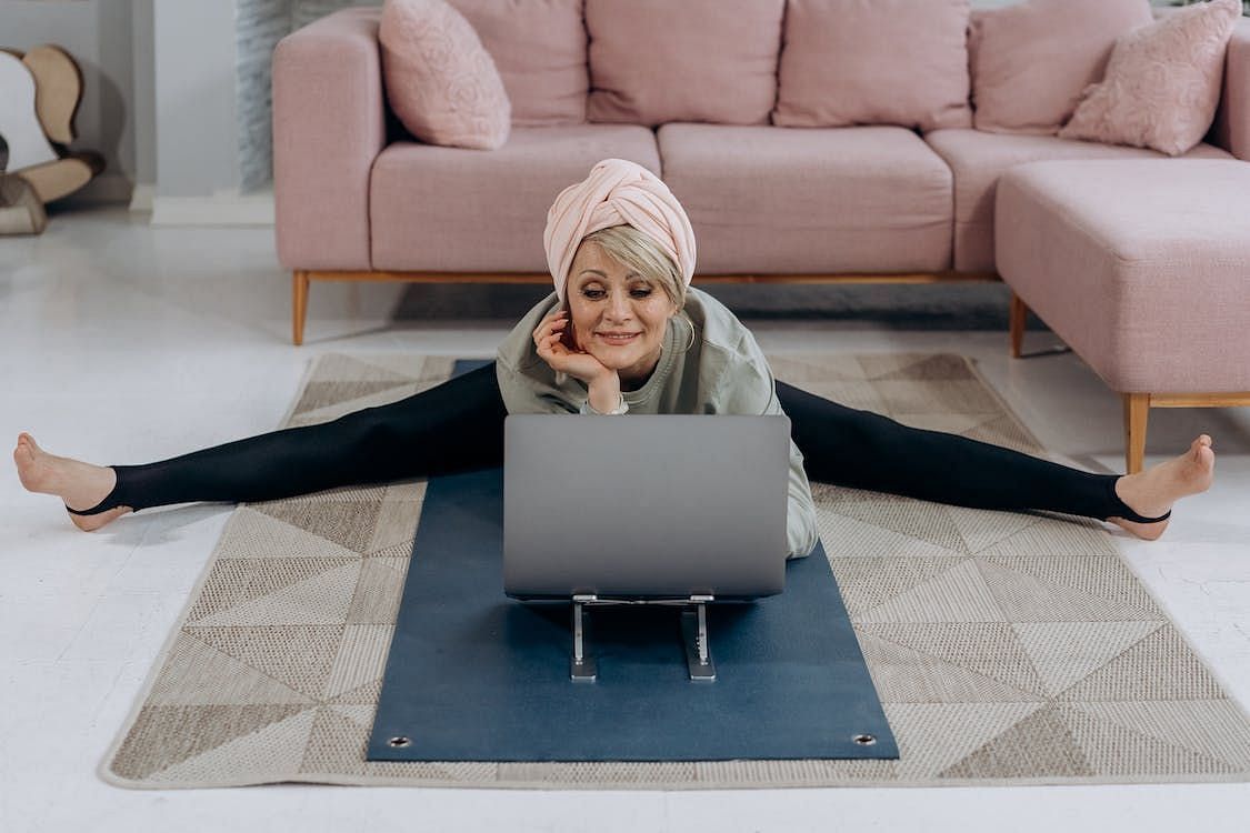 Stretches that help you attain a middle split (Image via Pexels/Mikhail Nilov)
