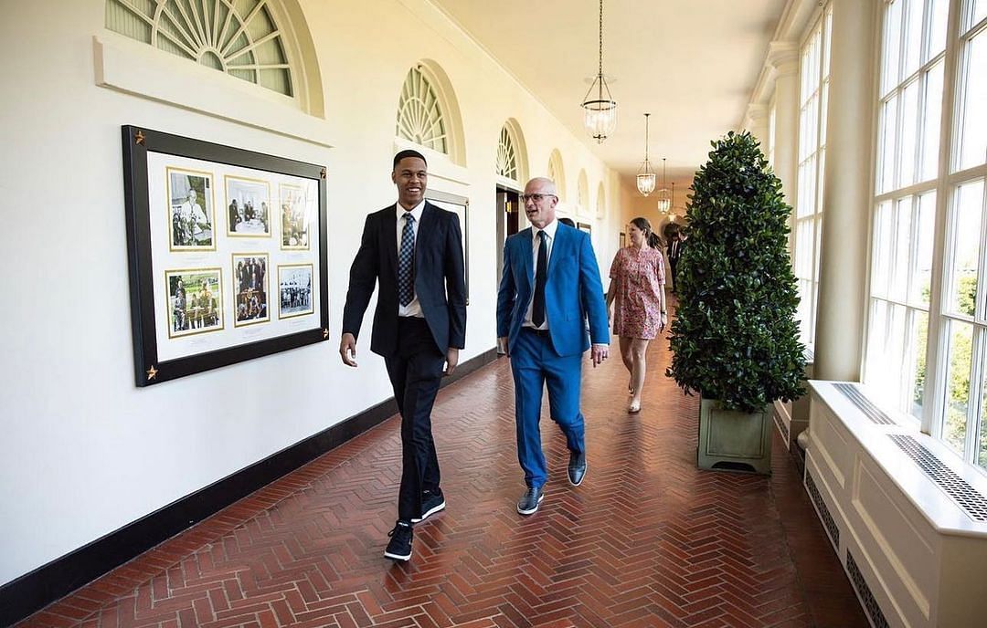Jordan Hawkins on a visit to the White House. Via Instagram.