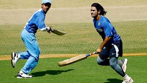 "If you want to bat you can, I will bowl to you too"- When a young MS Dhoni impressed Aakash Chopra with his mindset