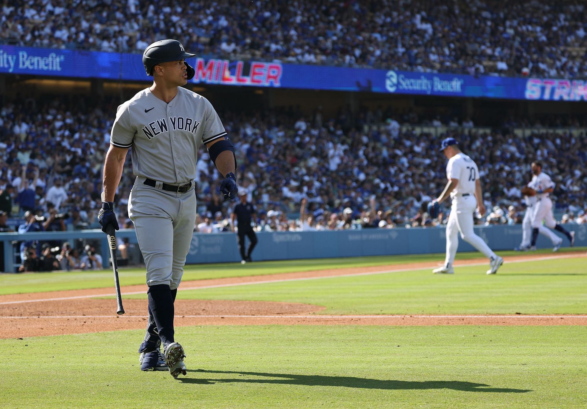 New York Yankees fans frustrated as Josh Donaldson bobbles easy grounder  leading to huge deficit against Boston Red Sox: Dude is beyond washed