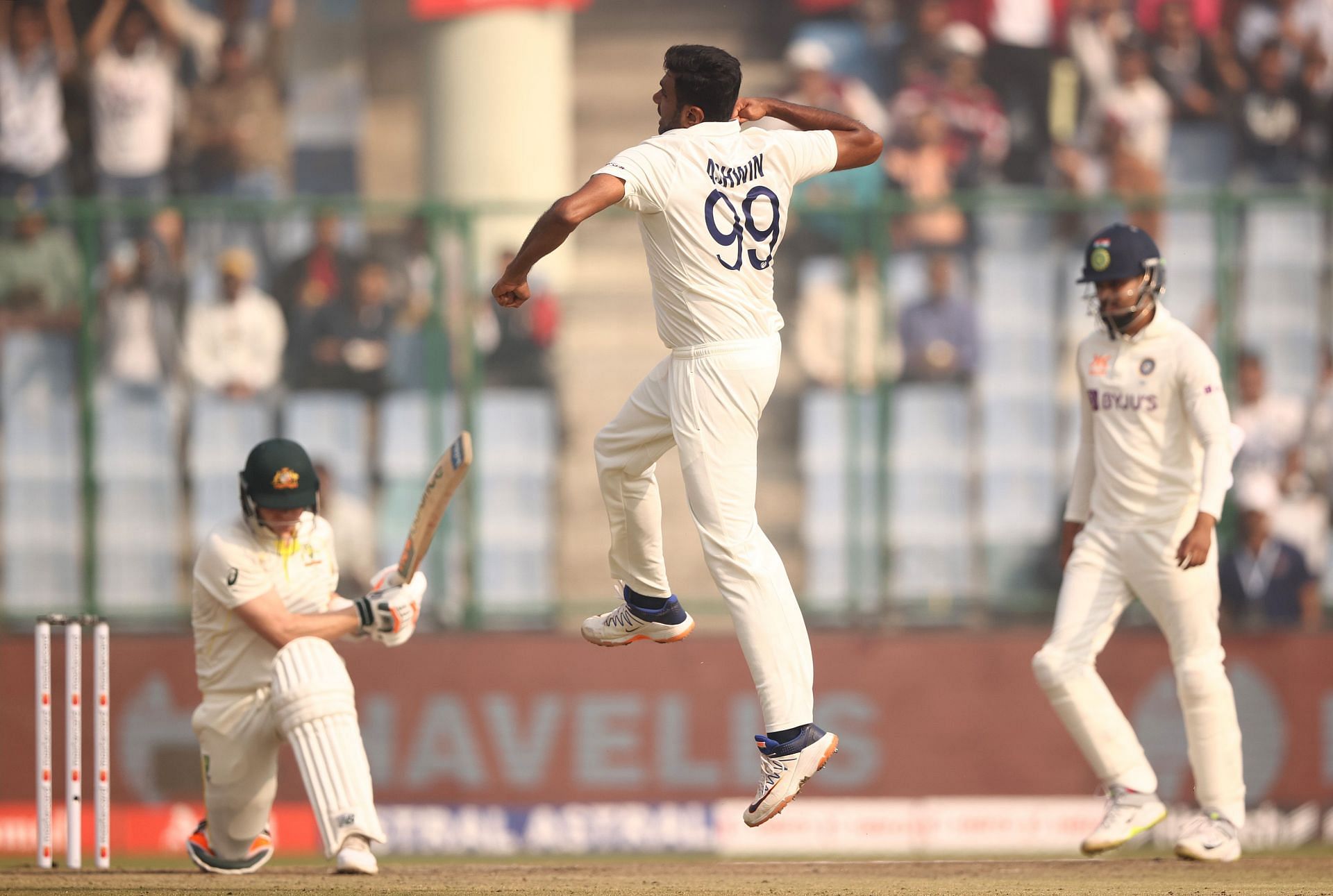 India v Australia - 2nd Test: Day 3