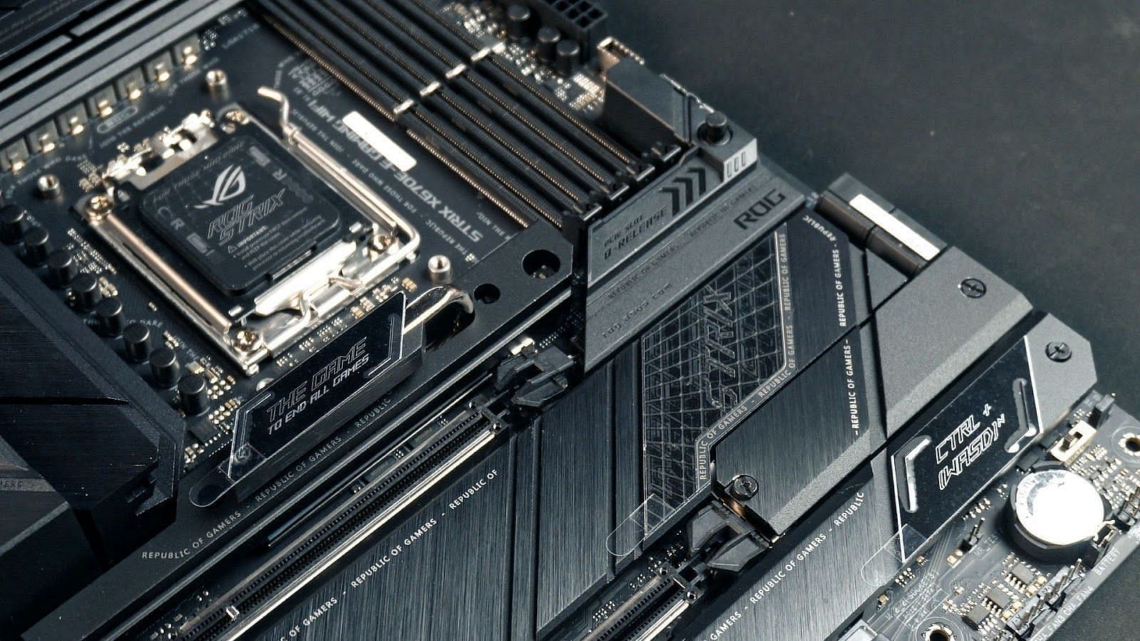 The Southbridge heatsink on the motherboard (Image via Sportskeeda)