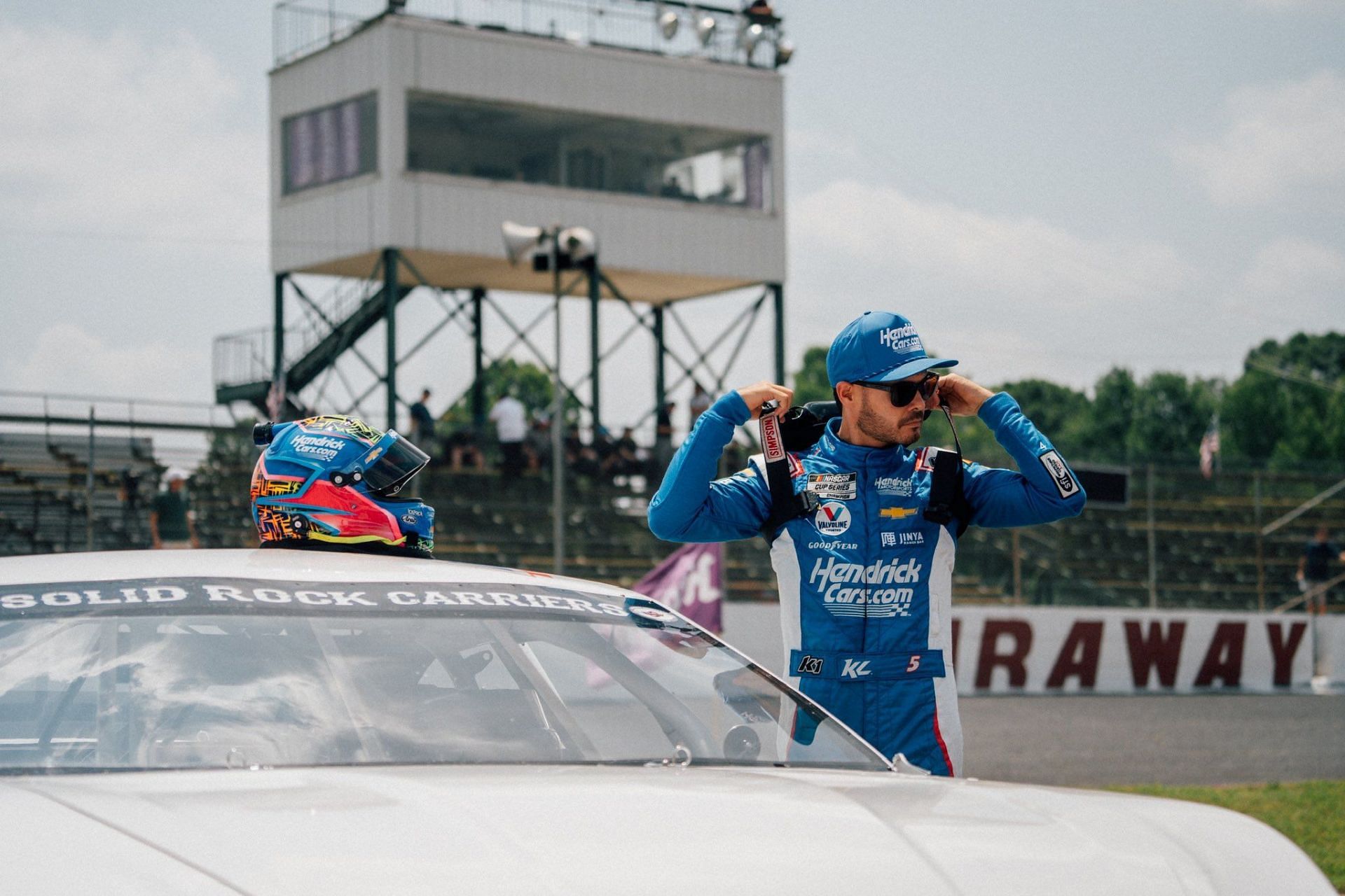 Kyle Larson competing in the CARS Tour Late Model race at Caraway Speedway on Wednesday, 28 June, 2023. Picture Credits: Kyle Larson/Twitter