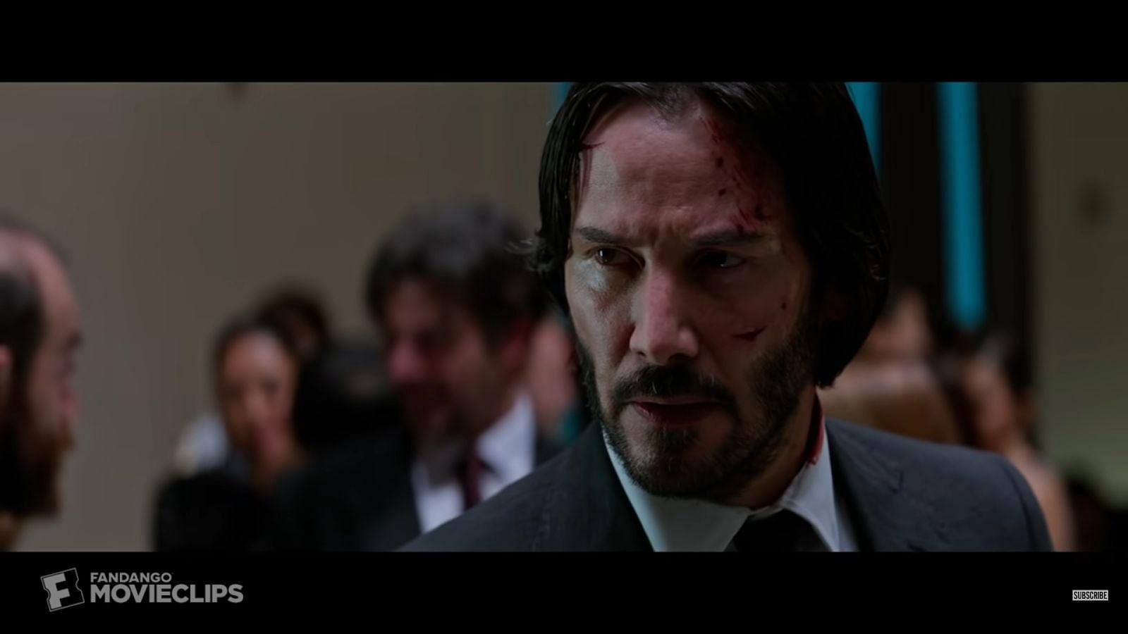 What citizenship does Keanu Reeves hold?