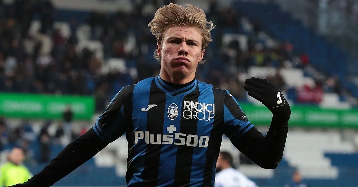 Manchester United find out asking price for highly rated striker Rasmus ...