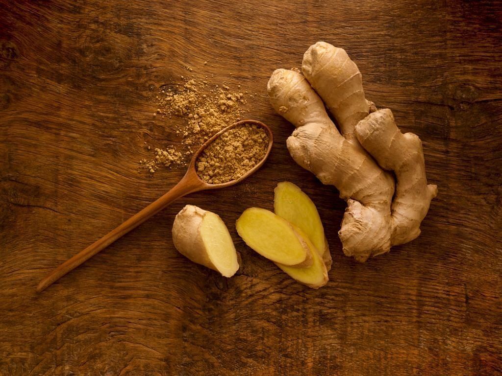 Ginger root and powder, studio shot.