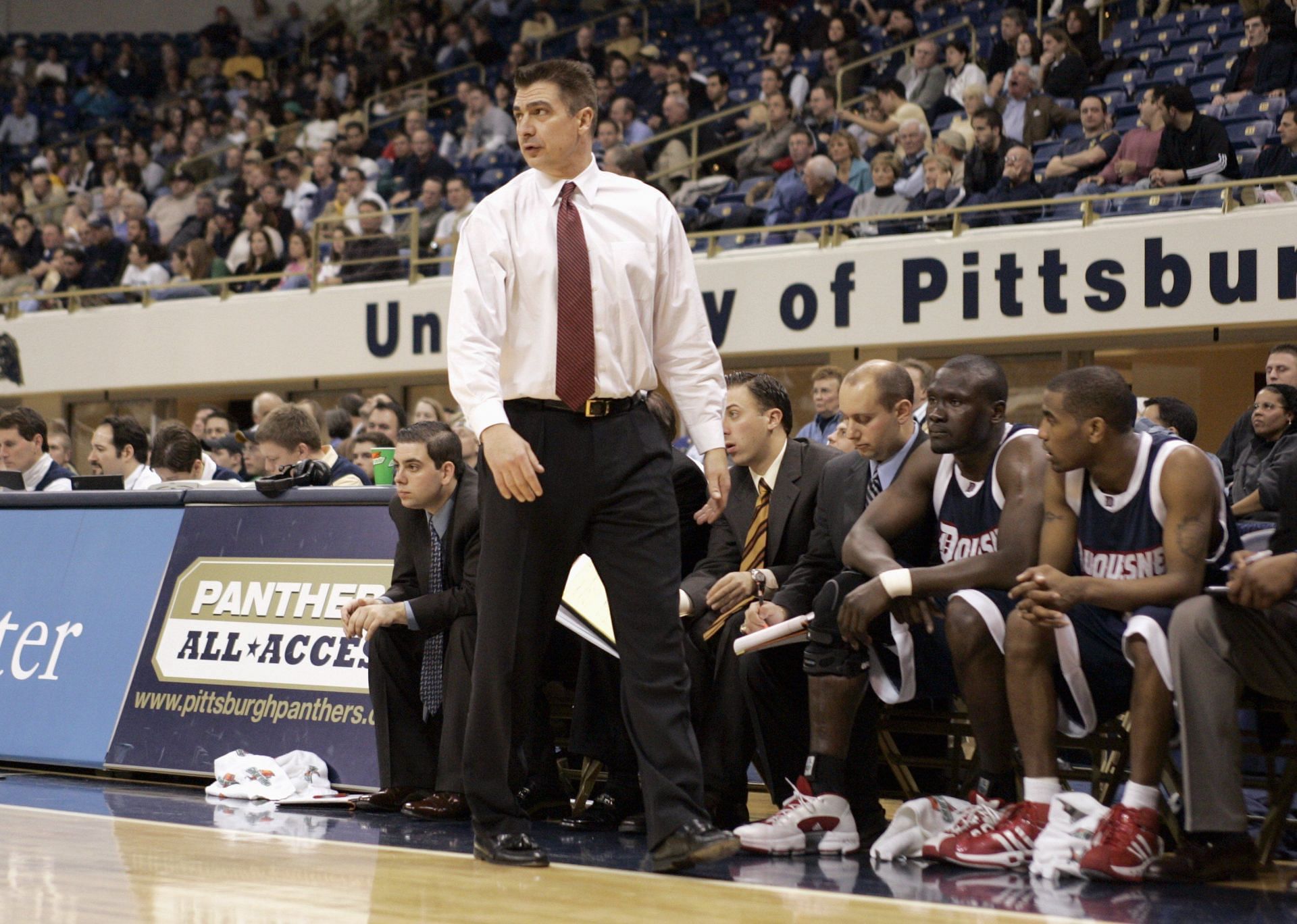 Duquesne Dukes v Pittsburgh Panthers