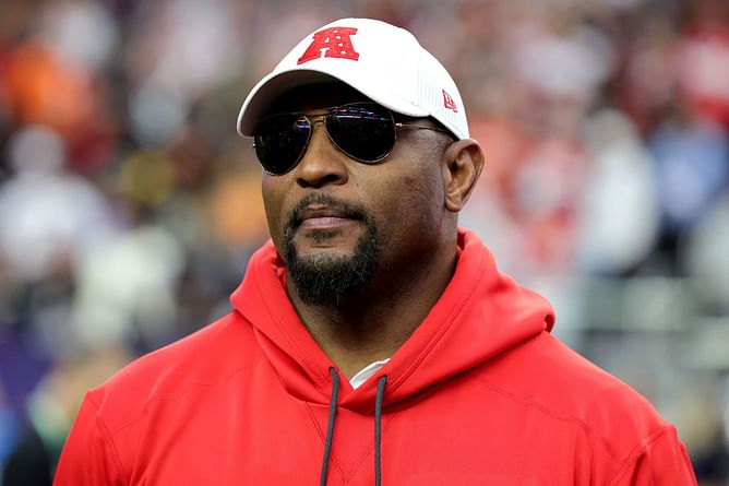 WATCH: Ravens legend Ray Lewis delivers heartbreaking speech at son’s funeral