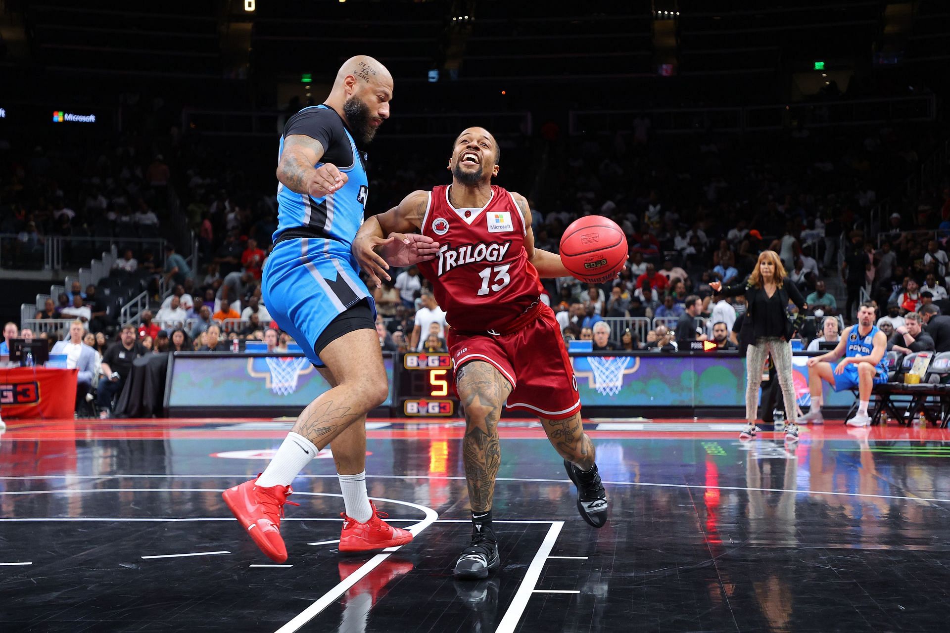 Isaiah Briscoe of the Trilogy drives against Royce White of the Power during the BIG3 Championship.