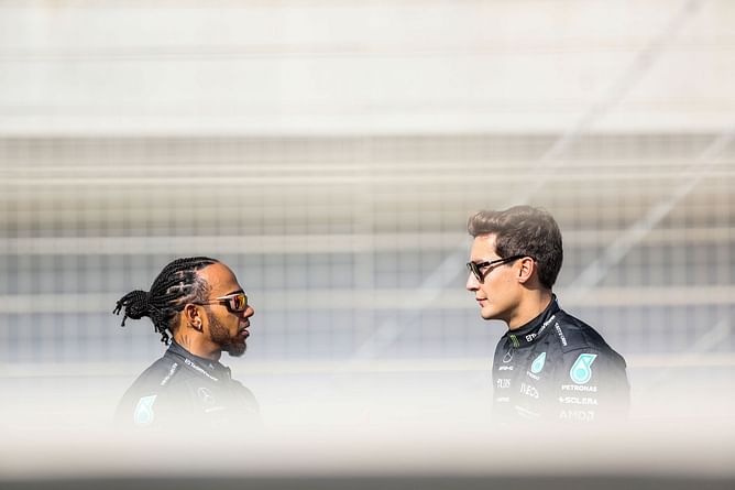Watch: Lewis Hamilton and George Russell collide during the 2023 F1 Spanish GP Qualifying