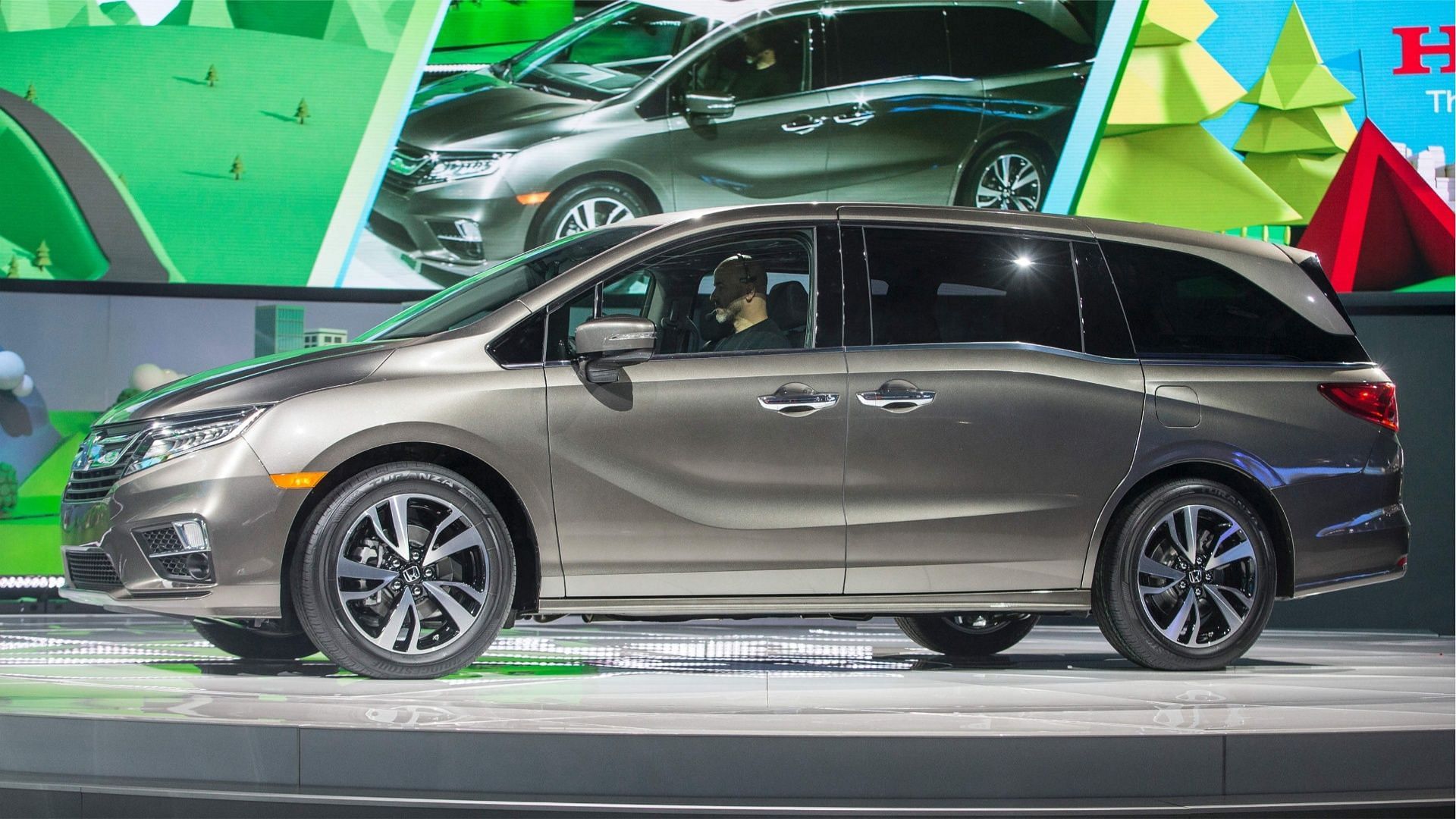 The Honda Motors recall affects over 1.2 million Honda Odyssey vehicles sold across the globe (Image via Geoff Robins / Getty Images)