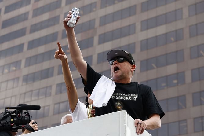 Photos: Michael Malone flashes a tattoo dedicated to his first NBA championship run