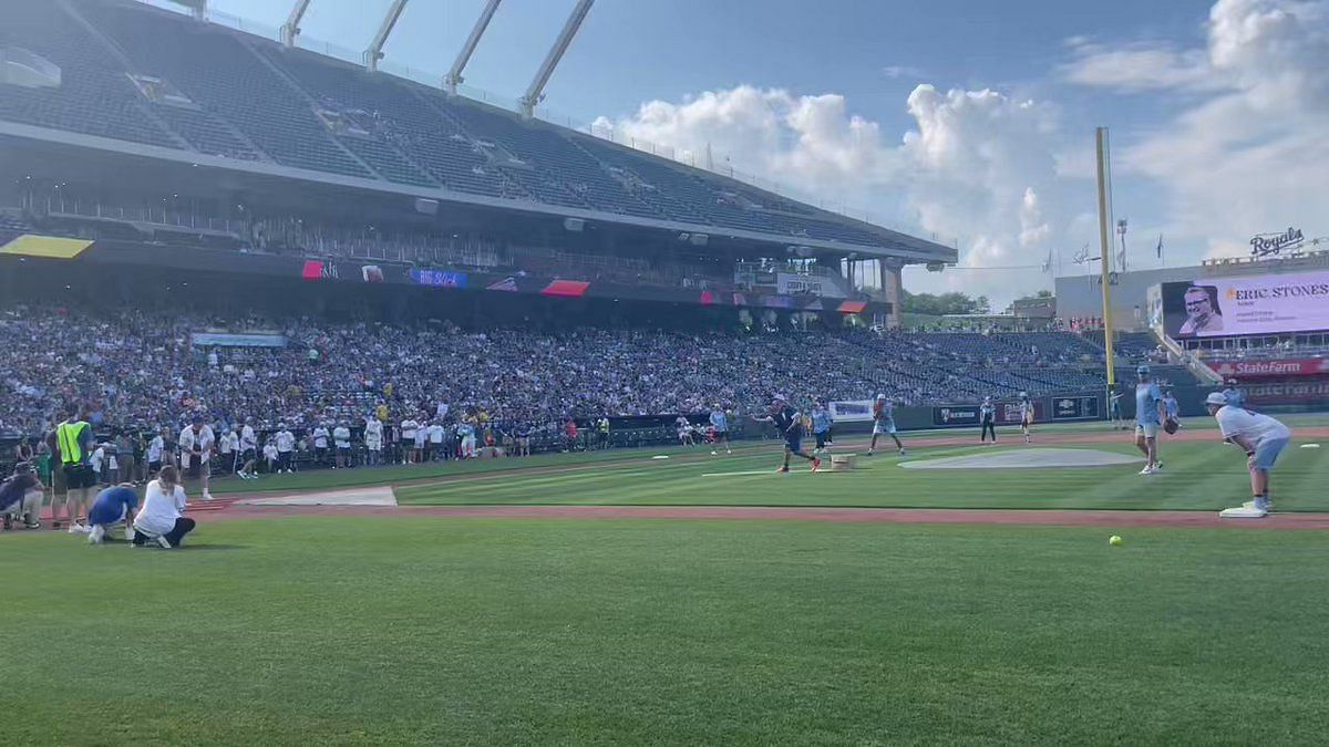 Patrick Mahomes Was A Walking Highlight Reel At Royals' Celebrity Softball  Game 