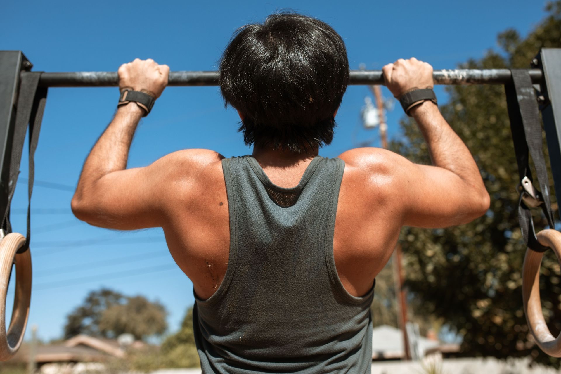 Benefits of doing pullups, (Image via Pexels/ Rdne Stock)