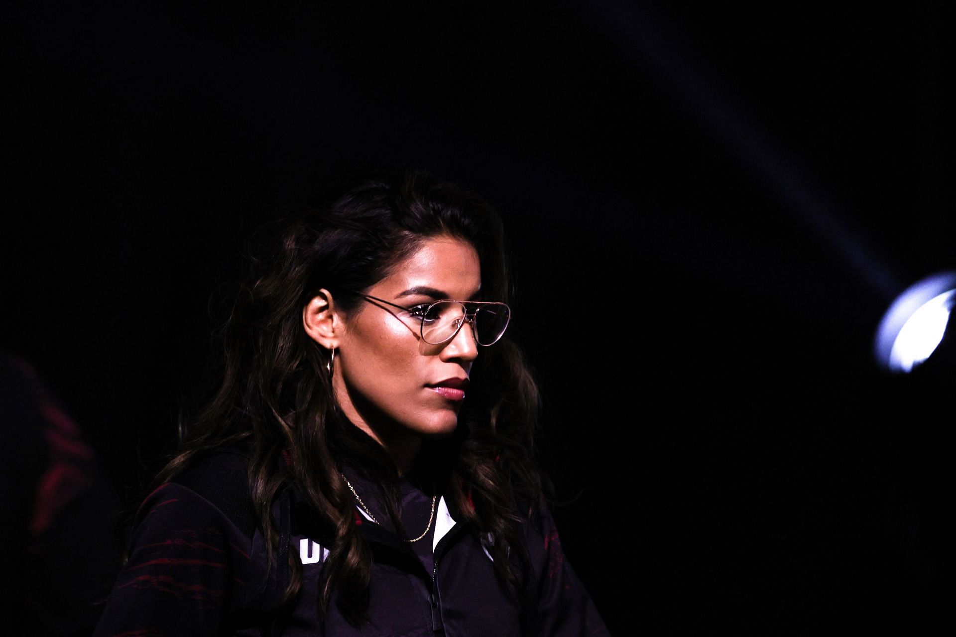 Julianna Pena explains lack of trash talk on Season 30 of The Ultimate  Fighter: I feel bad for the poor girl. You want me to continue to talk?