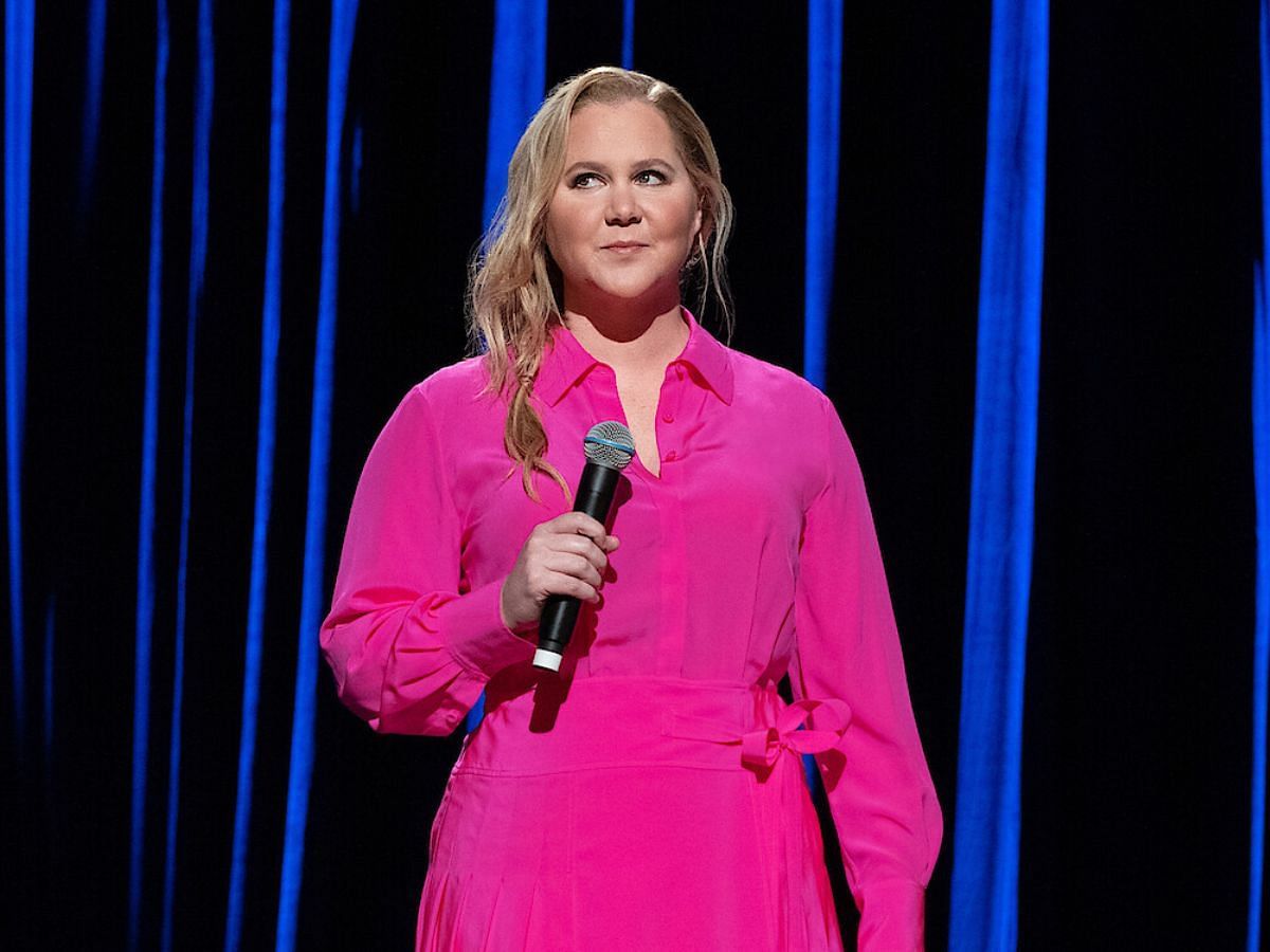A still from Amy Schumer: Emergency Contact (Image via Netflix)