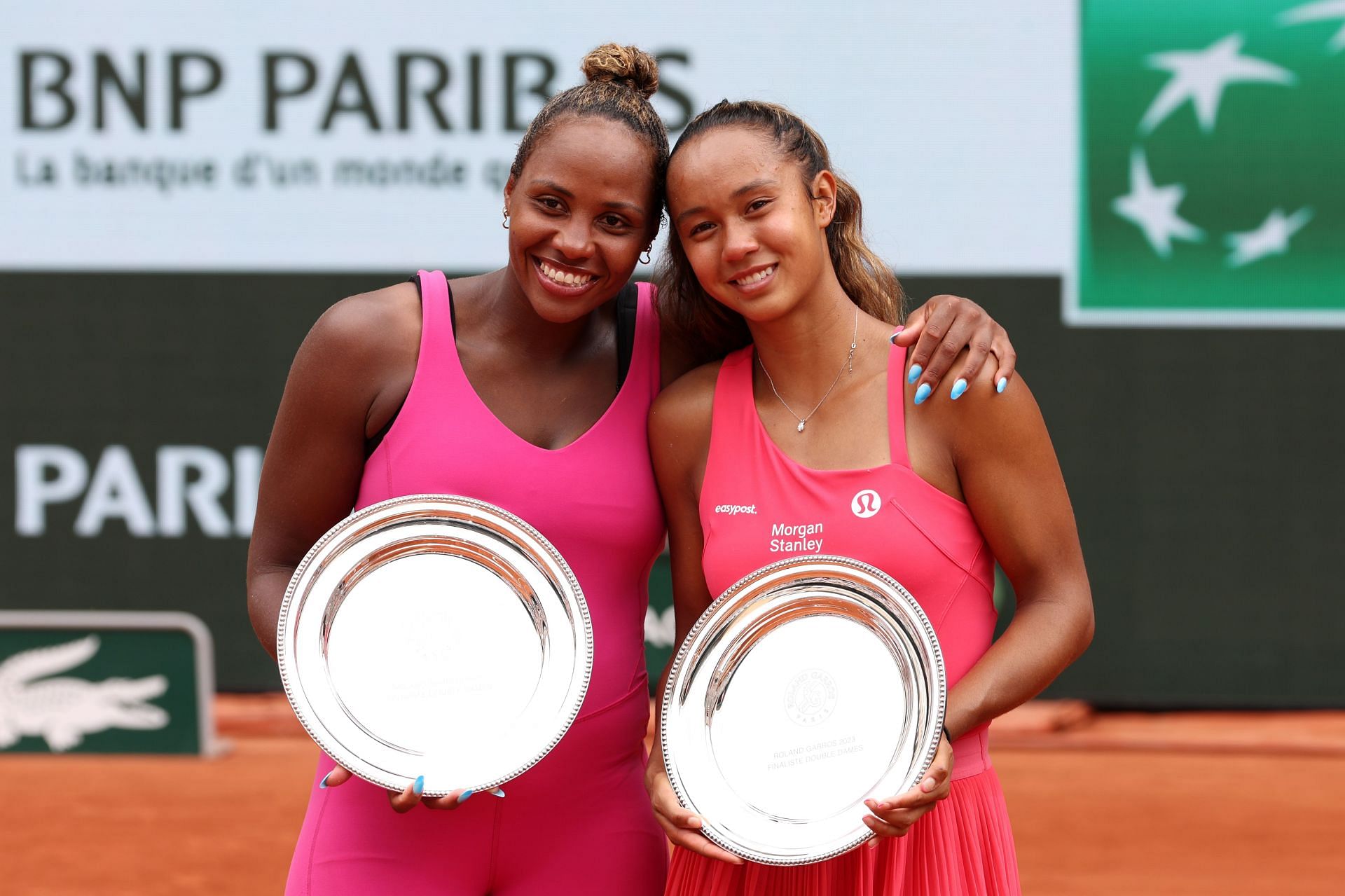 Townsend and Fernandez with the runners-up shield