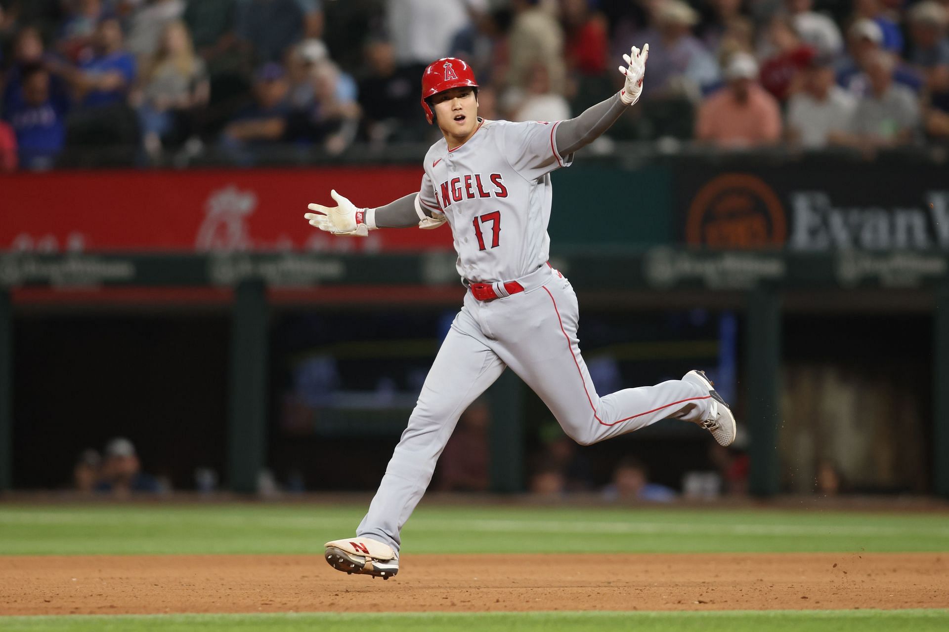 Los Angeles Angels v Texas Rangers