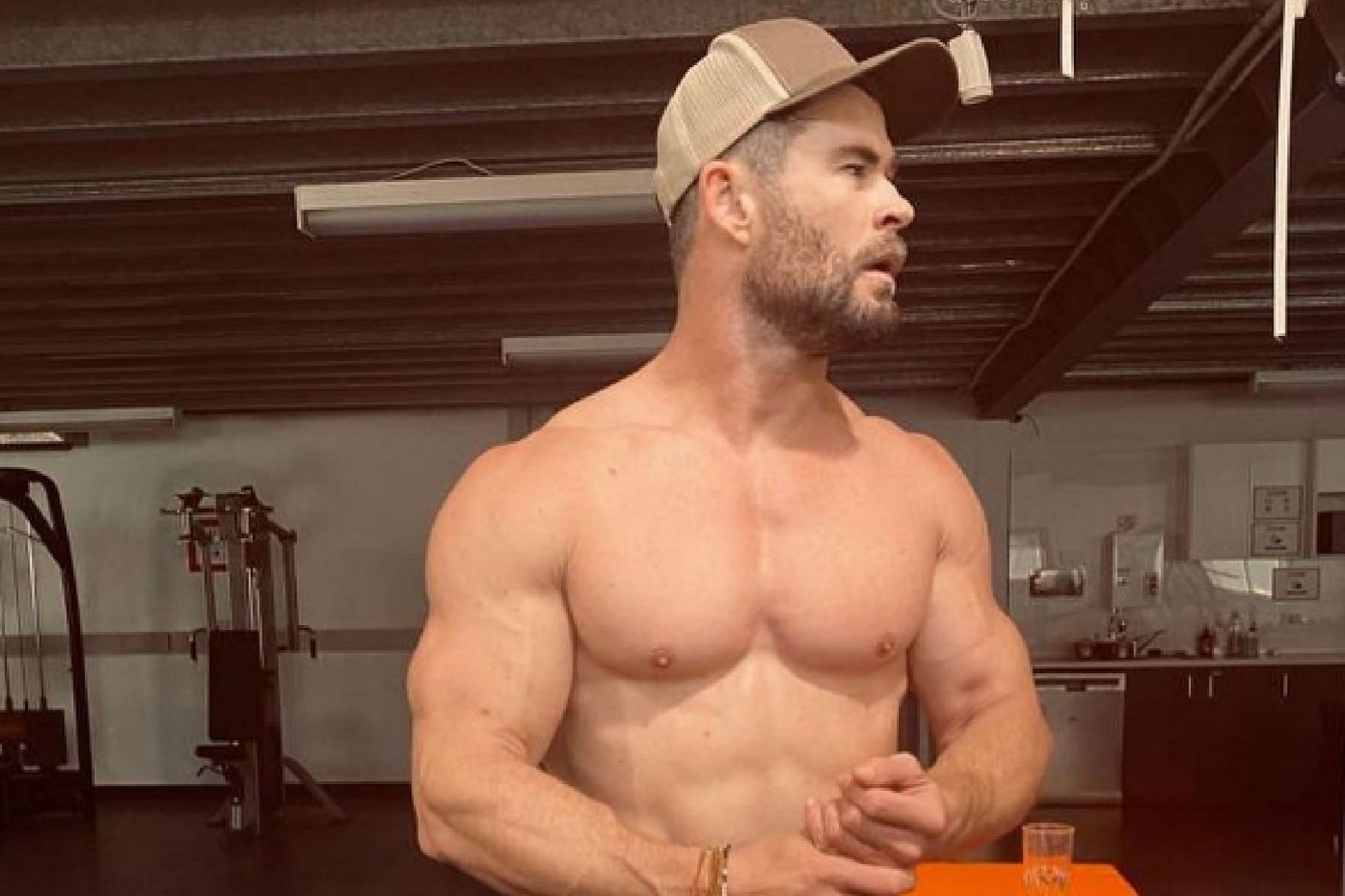 Chris Hemsworth, the celebrated Australian actor who brought the mighty Thor to life, fearlessly confronts the challenges of jet lag by embracing an electrifying workout routine (Instagram/ChrisHemsworth)