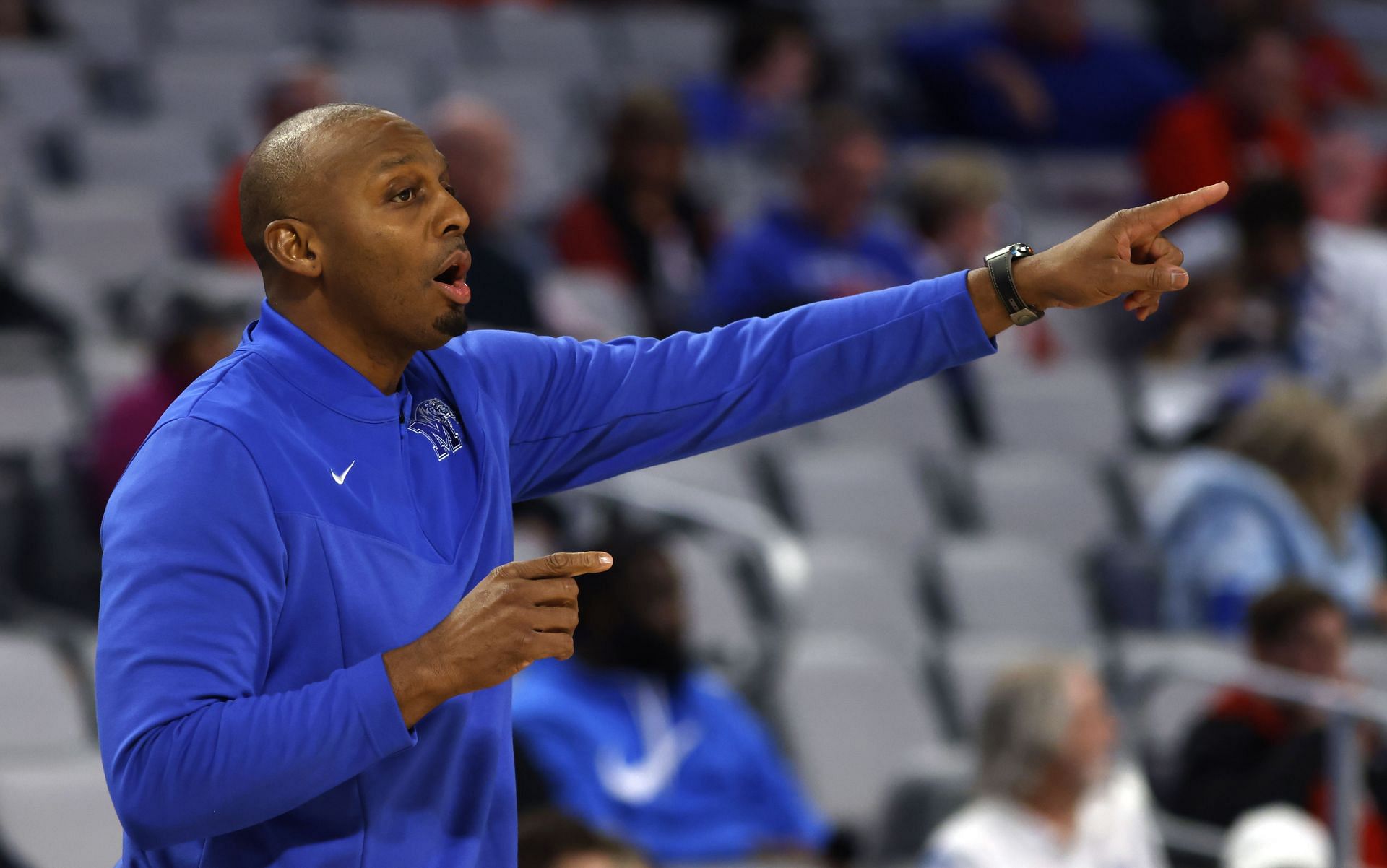 Memphis adds two years to Penny Hardaway's contract