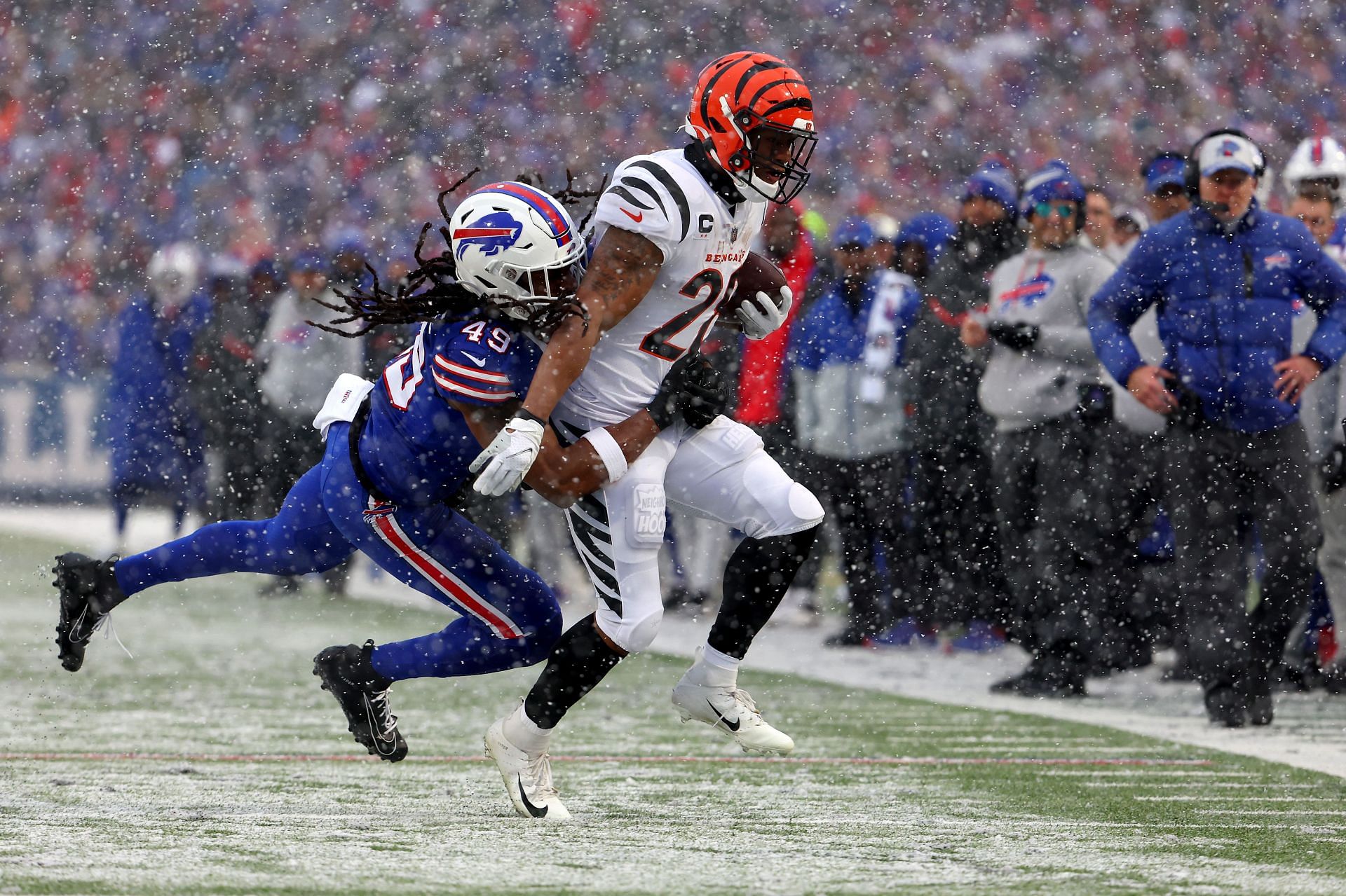 Tremaine Edmunds #49 of the Buffalo Bills tackles Joe Mixon 