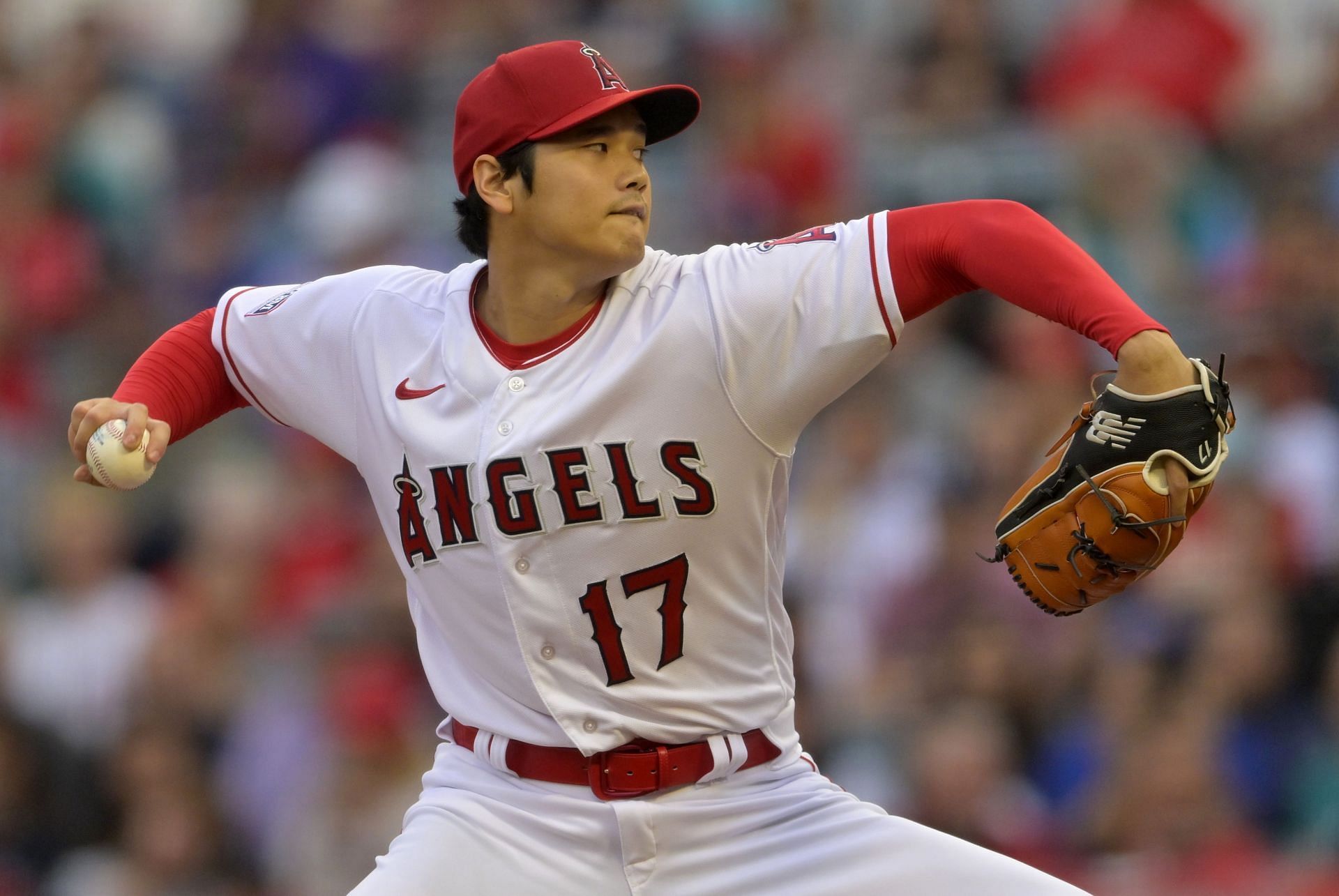 Shohei Ohtani of the Los Angeles Angels throws against the Seattle Mariners at Angel Stadium of Anaheim