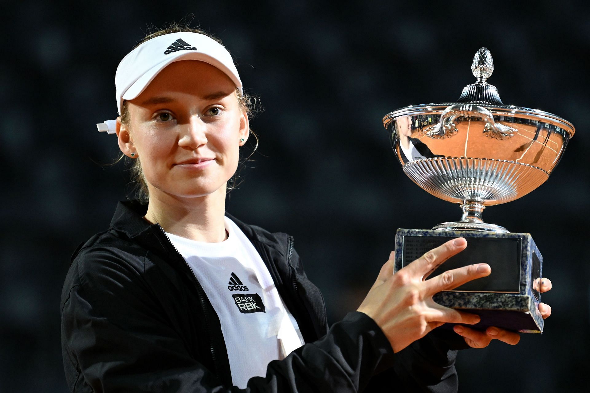 Rybakina surpreendida por Vekic no WTA 500 de Berlim