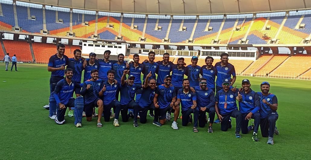 सौराष्ट्र की टीम फाइनल मैच जीतने के बाद