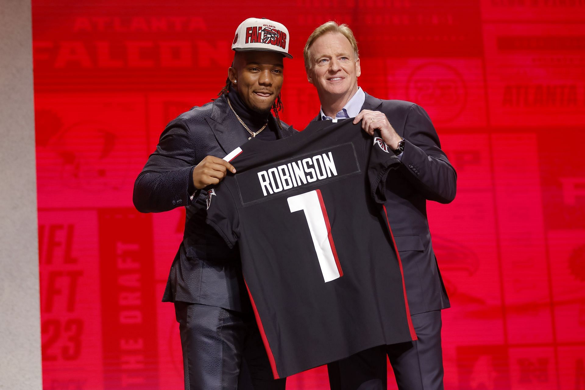 Bijan Robinson Handling Hype' for Atlanta Falcons Expectations in Debut vs.  Bengals - Sports Illustrated Atlanta Falcons News, Analysis and More