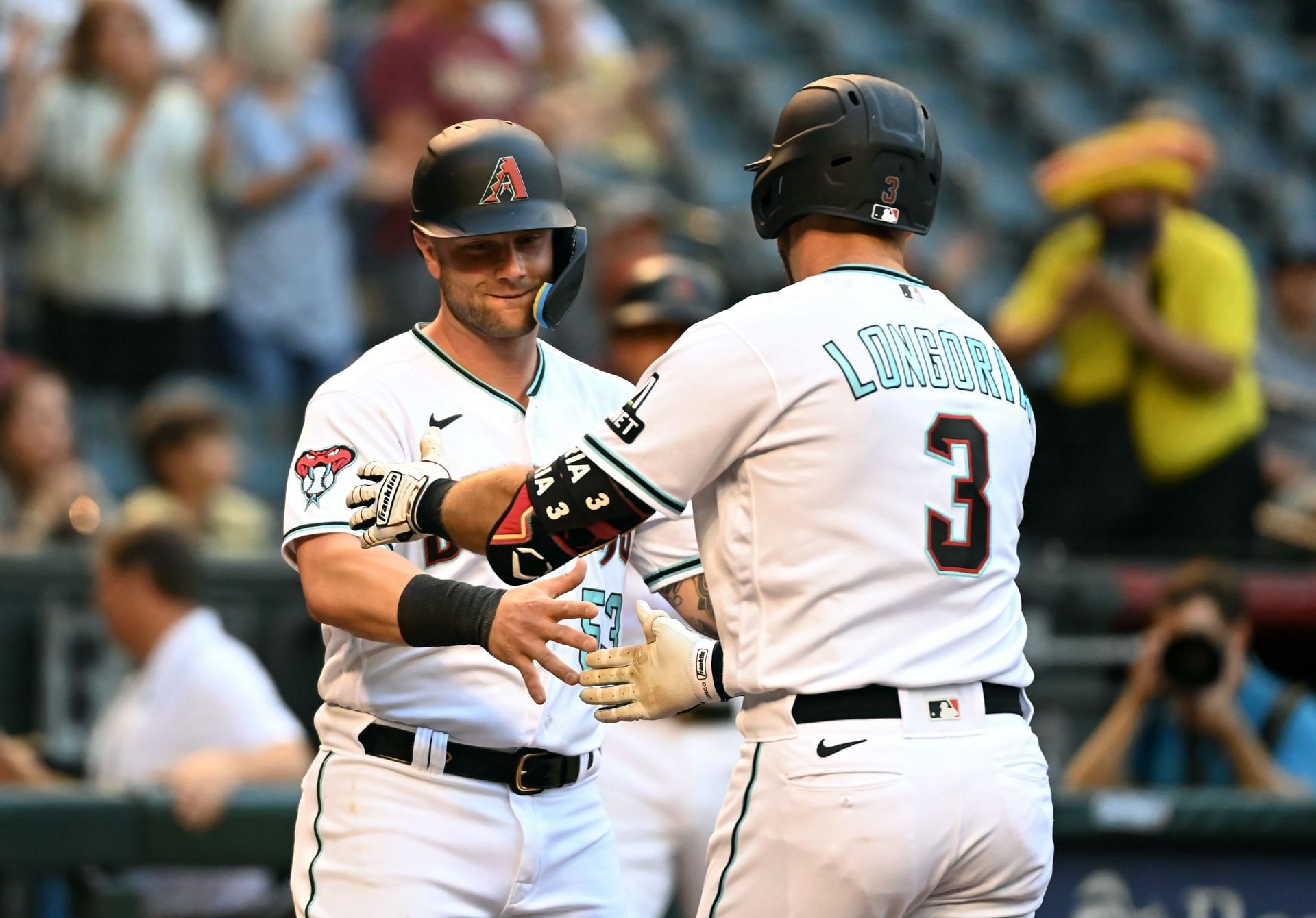 Arizona Diamondbacks fans thrilled as team ties Los Angeles Dodgers for  best record in National League: Just how we all predicted right?