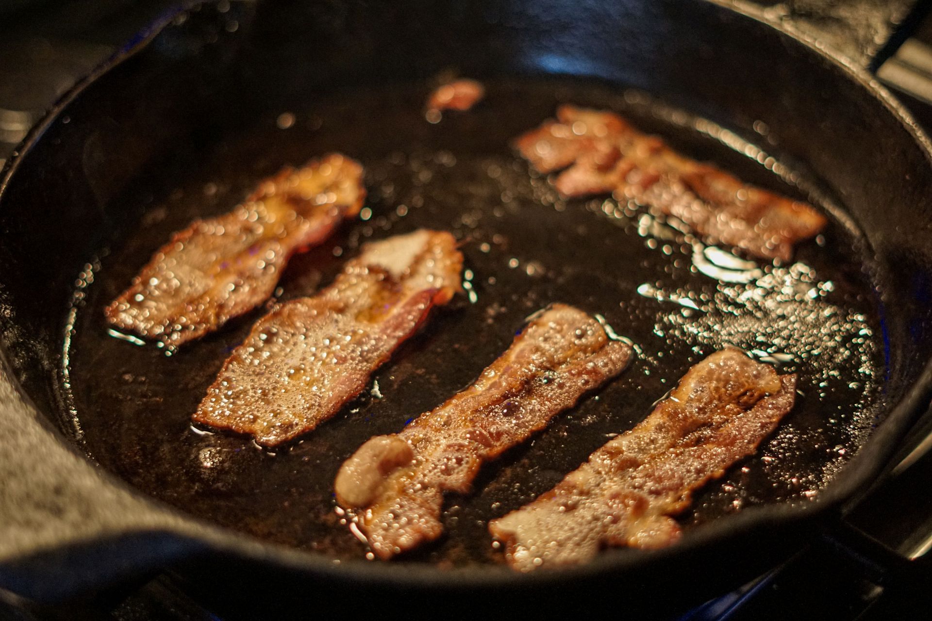 Trans fatty acids are a kind of unsaturated fat. (Image via Unsplash/Thomas Park)