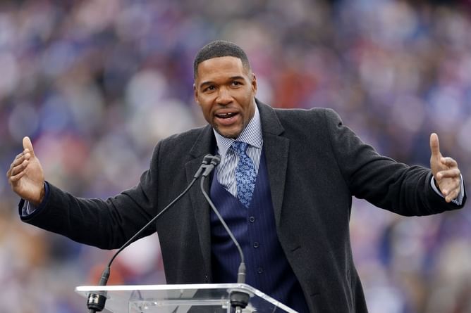 Michael Strahan names which MLB GOAT leaves him stumbling - "Still starstruck every time I see him”