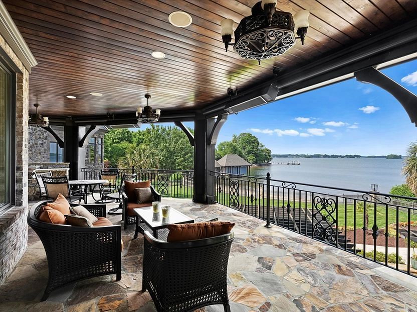 Patio with the lakefront view