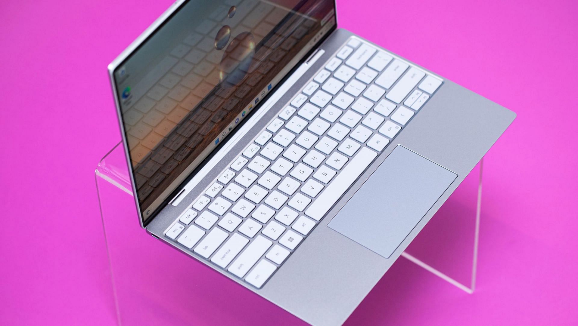 The best laptops for battery life (Image via Dell)