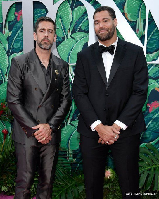 Aaron Rodgers' Corduroy Suit at MVP Award Is Mocked on Twitter