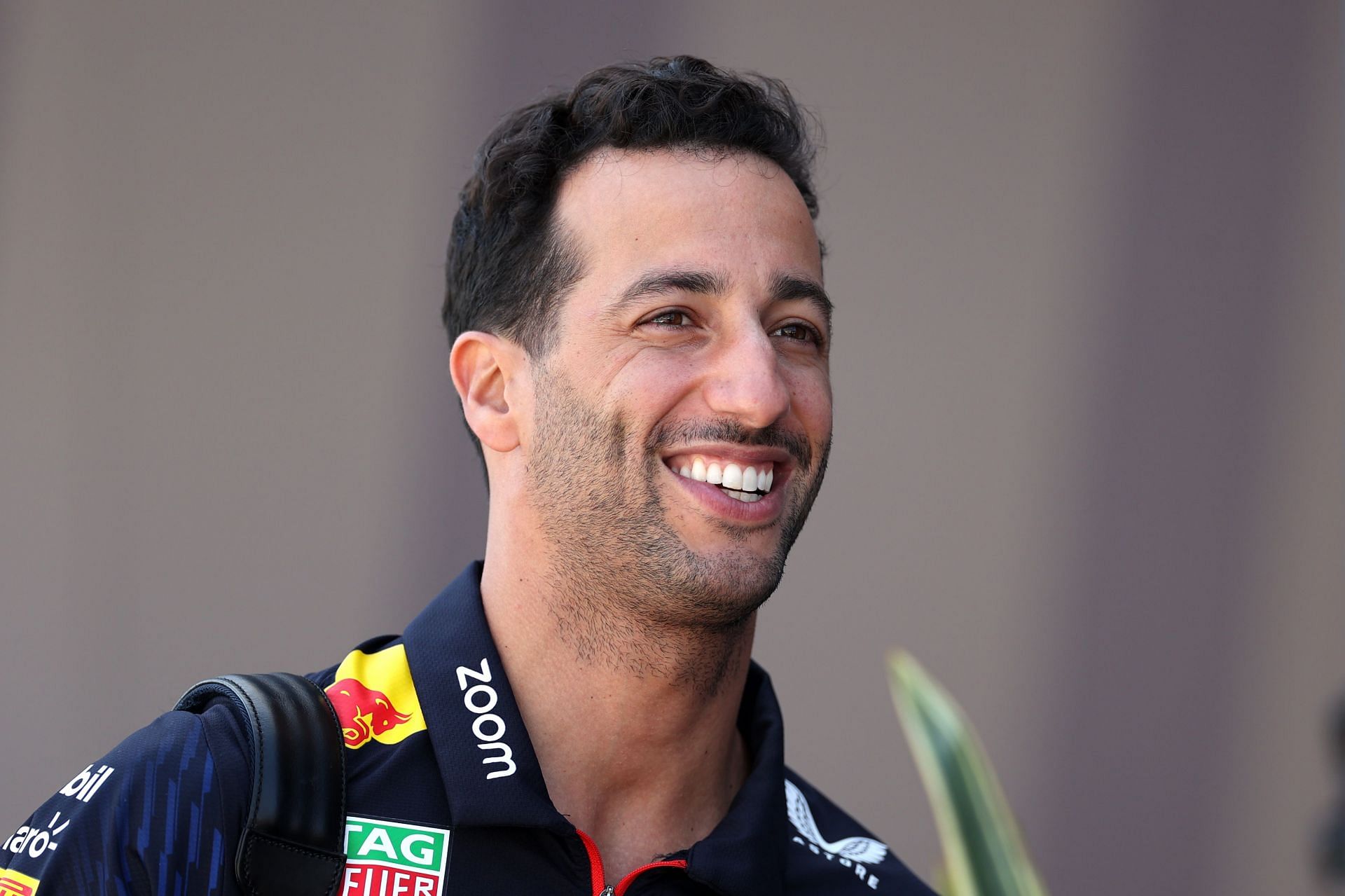 “Is he wearing a fake bang” - Daniel Ricciardo leaves F1 fans stunned ...