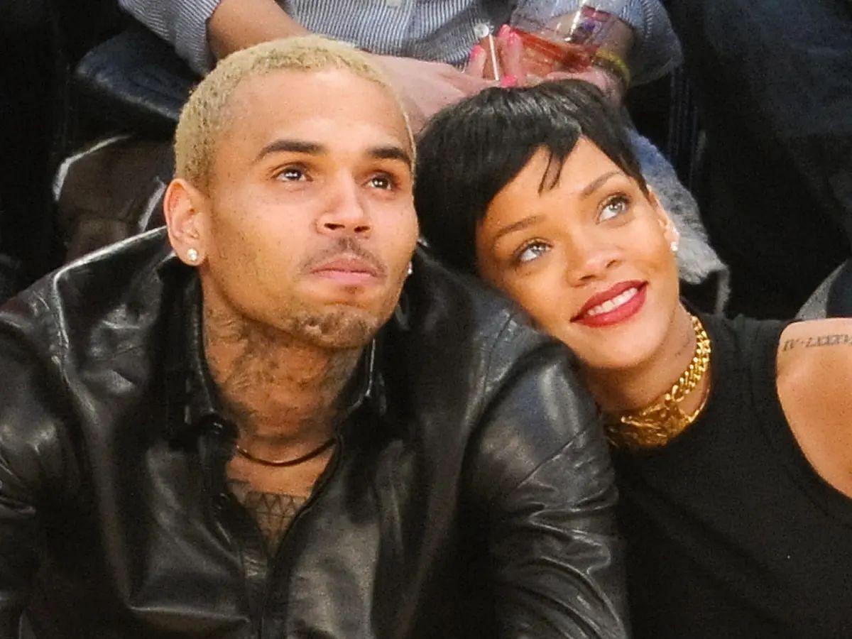 Rihanna and Chris Brown rekindle romance in 2012 (Image via Getty)