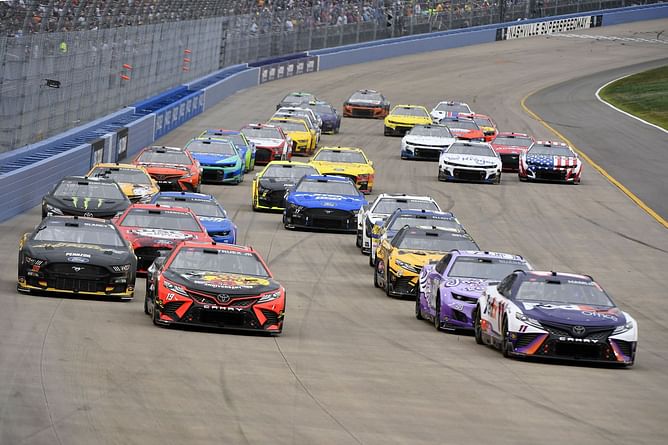 3 NASCAR drivers favorites to win the Cup Series race at Nashville